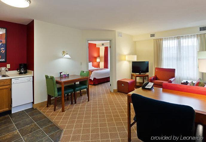 Residence Inn Indianapolis Airport Bilik gambar