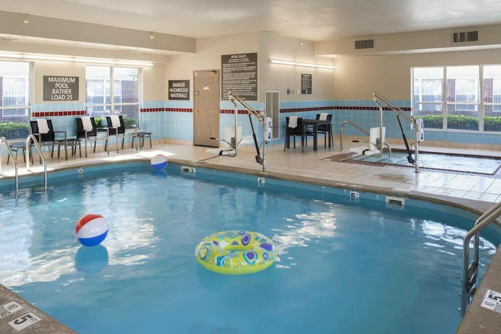 Residence Inn Indianapolis Airport Luaran gambar